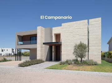 Casa · 704m² · 4 Recámaras · 4 Estacionamientos · Casa Nueva en Venta en El Campanario