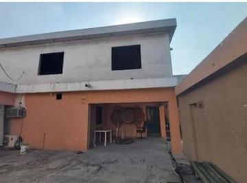 Terreno / Lote · 320m² · Venta de 2 Terrenos con Construccion