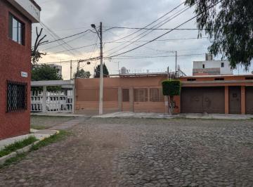 Casa de 4 habitaciones, Querétaro · Casa de Una Planta en Carretas Muy Cerca del Parque