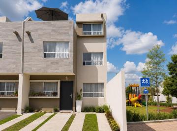 Casa · 160m² · 4 Recámaras · 2 Estacionamientos · Casa en Venta en Villas San Fernando, Calimaya