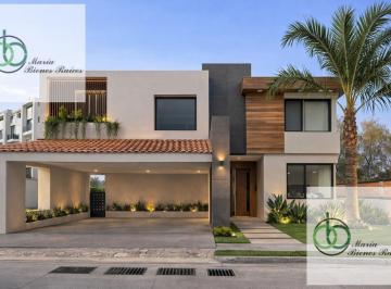 Casa · 410m² · 4 Recámaras · Casa en Fraccionamiento Paraíso Country Club