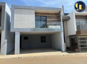 Casa · 160m² · 3 Recámaras · 2 Estacionamientos · Casa - Pedregal de Las Animas