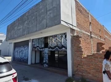 Local comercial · 225m² · 1 Recámara · 2 Estacionamientos · Local en Renta Eje Cloutier Los Alamos Celaya