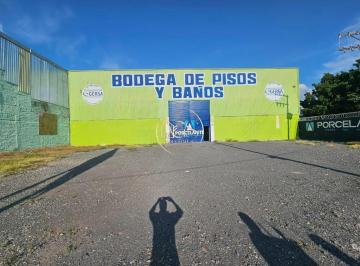Bodega comercial · 1200m² · 4 Estacionamientos · Bodega en Renta Carretera Celaya - Salvatierra