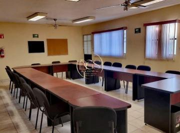Oficina · 260m² · 4 Estacionamientos · Casa con Uso de Oficina en Renta Jardines 2da Seccion Celaya