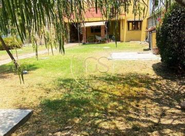 Casa · 877m² · 5 Recámaras · 6 Estacionamientos · Casa en Venta Praderas de La Hacienda Celaya