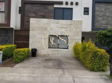 Casa · 135m² · 4 Recámaras · 2 Estacionamientos · Casa en Venta Zaná Entorno Residencial Celaya