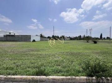 Terreno / Lote · 2700m² · Terreno en Venta Praderas de La Hacienda Celaya