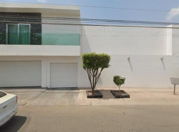 Casa de 5 habitaciones, Culiacán · Venta de Casa en Estado de Sinaloa en Municipio de Culiacan Rosales en Colonia Villa Fontana