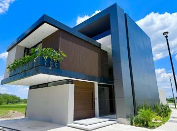 Casa de 4 habitaciones, Aguascalientes · Casas en Venta en Aguascalientes Surponiente en Coto San Nicolas Super Amplia
