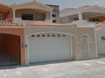 Casa de 3 habitaciones, Mazatlán · Venta de Casa en Estado de Sinaloa en El Municipio de Mazatlan Colonia Fraccionamiento Alameda