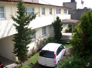 Casa de 4 habitaciones, Toluca · Casa Amplia de 3 Niveles Todos Los Servicios