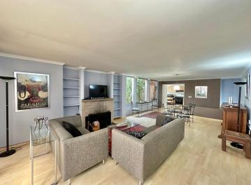 Casa · 150m² · 2 Recámaras · 1 Estacionamiento · Casa Tipo Duplex con Terraza y Totalmente Amueblada en Renta en Lomas de Chapultepec
