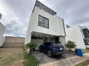 EB-WO7675.jpeg · Casa en Condominio en Venta en La Cantera