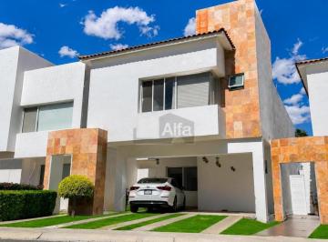 Foto 1 · Casa en Venta o Renta en Juriquilla Santa Fe, Amplias Recámaras y Terraza, Aire Acondicionado