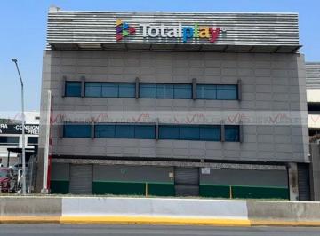 Oficina · 700m² · 28 Estacionamientos · Oficina en Renta en Nuevo Repueblo