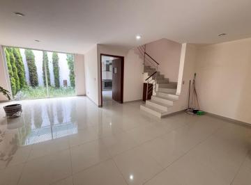 Casa en condominio · 161m² · 3 Recámaras · 2 Estacionamientos · Casa en Venta en San Mateo Atenco, en Privada, Salida Rapida a Cd. Mx