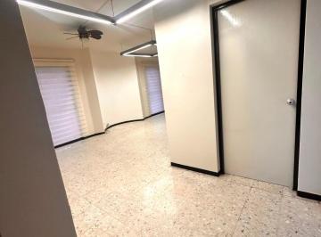 Casa de 3 habitaciones, Monterrey · Renta de Casa Amplia Para Oficina Discreta.
