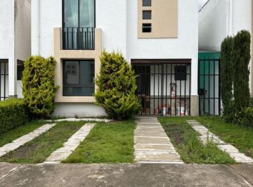 Casa de 3 habitaciones, Zinacantepec · Amplia Casa de 3 Recamaras en Bosques Residencial