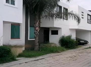 Casa de 3 habitaciones, San Pedro Cholula · Luqidacion! Casa en Cholula en Santiago Momoxpan