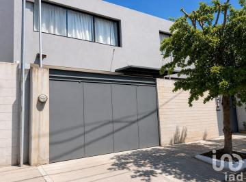 Casa · 220m² · 3 Recámaras · 1 Estacionamiento · Casa en Venta Jardines del Bosque
