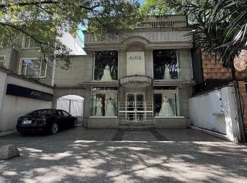 a3eececbe938b57b6eba0db493f174b36f01b5024536f0b66b57ebca84773a0e · Local Comercial en Renta en El Corazón de Polanco