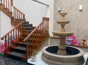 Casa · 370m² · 5 Recámaras · 4 Estacionamientos · Residencia en Venta, Paseos de Tasqueña, Coyoacán