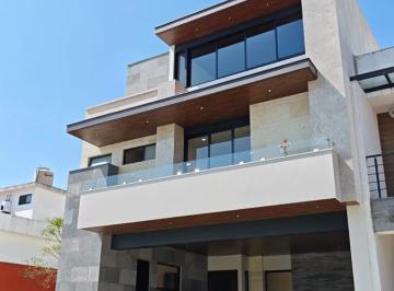 Casa · 4 Recámaras · 2 Estacionamientos · Casa en Venta Fracc. Las Palomas, Monte Magno, Xalapa, Ver.