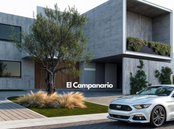 PORTADA 2 · Casa en Venta en Fraccionamiento El Campanario