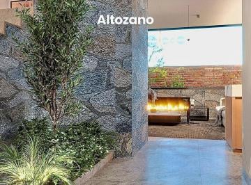 Casa · 255m² · 4 Recámaras · 3 Estacionamientos · Casa en Venta en Altozano Niebla