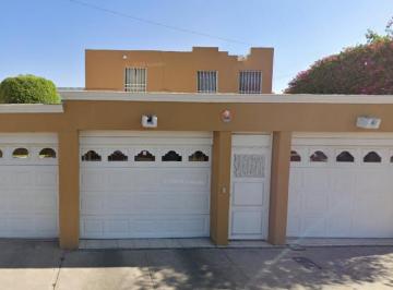 Casa de 4 habitaciones, Mexicali · Venta de Casa en Fraccionamiento Jardines del Lago, Mexicalli, Baja California Norte.