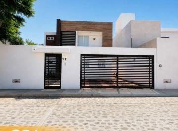 Casa de 3 habitaciones, Tequisquiapan · Casaen Tequisquiapan, de 200 m² con 3 Recámaras en Venta en Adolfo López Mateos
