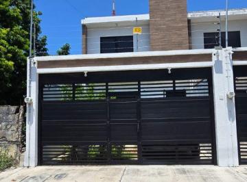 Casa de 3 habitaciones, Boca del Río · Casa en Venta con Recámara en Planta Baja, en Boca del Río