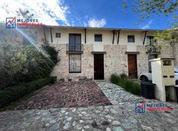 Casa · 160m² · 3 Recámaras · 2 Estacionamientos · Casa en Renta Hacienda Valbuena, León, Gto