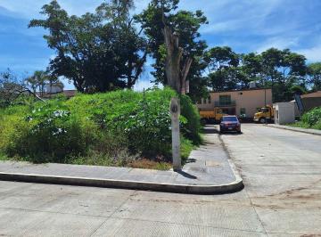 Terreno / Lote , Coatepec · Lote en Esquina Fracc. San Benito a 2 Cuadras de Bodega Aurrera