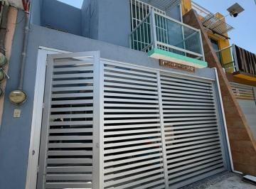 Casa · 180m² · 3 Recámaras · 1 Estacionamiento · Casa en Callejón Luis Cabrera 32a, Col. Ricardo Flores m. Boca del Río, Ver