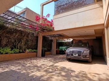 Casa de 3 habitaciones, Gustavo A. Madero · Amplia Casa con Hermoso Jardín.