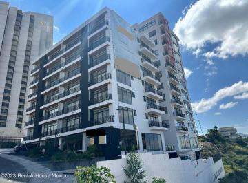 Departamento de 3 habitaciones, Querétaro · El Campanario Vendo Amplio Moderno Departamento con Vistas a Queretaro 3 Recamara + Servicio 5 Baños