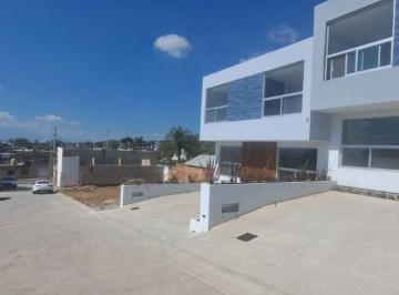 Casa de 3 habitaciones, El Salto · Estrena Casa Moderna en El Salto.