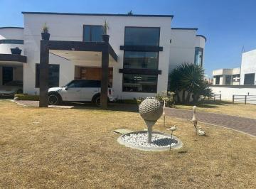 2e0e73a31e4dcd572987a7439536bd45676b5acab638ebc6e52ab380f451ce6a · ¡Tu Nuevo Hogar Te Espera! Casa en Condominio en Venta en Cacalomacán, Edomex