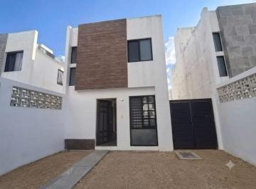 Casa en condominio de 2 habitaciones, Mérida · Csa en Renta en Privada La Esmeralda, Los Héroes