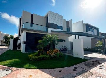 Casa de 4 habitaciones, Cancún · Casa en Renta, Moderna y con Paneles Solares en Lagos del Sol Cancún