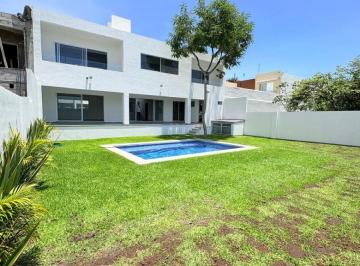 Casa de 5 habitaciones, Emiliano Zapata · Máster House La Casa con Mayor Área de Construcción Al Mejor Precio del Mercado.