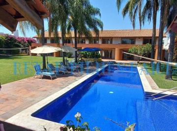 Casa de 12 habitaciones, Yautepec · Yautepec, Venta Preciosa Villa de 3 Casas con Amenities.