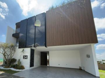 Casa de 5 habitaciones, San Andrés Cholula · Residencia 5 Recámaras en Parque Sofía | Lomas 2 | Doble Altura + 2 Roof Gardens