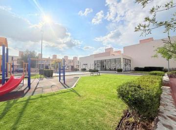 Casa de 3 habitaciones, Querétaro · Casa en Renta en Condominio con Amenidades - Altos del Marques, Qro.