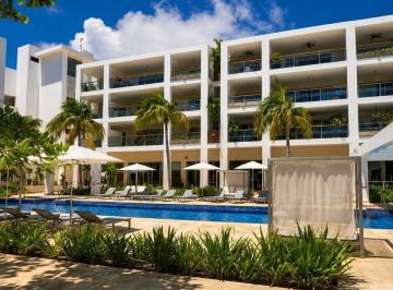 Departamento · 236m² · 2 Recámaras · 2 Estacionamientos · Renta Departamento La Amada