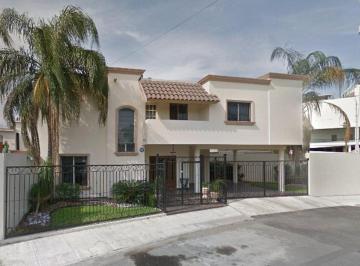 Casa de 4 habitaciones, Monterrey · Recuperacion Bancaria en Contry Monterrey
