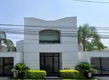 Casa de 4 habitaciones, San Pedro Garza García · Recuperación Bancaria en San Pedro Garza N. L