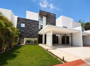 Casa en condominio · 390m² · 3 Recámaras · 2 Estacionamientos · Amplia Casa en Residencial Cumbres
